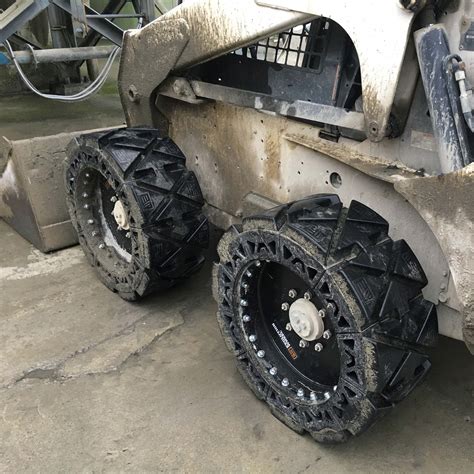 bobcat wheel steer tires